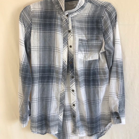 Full Tilt Tops - white and gray full tilt flannel